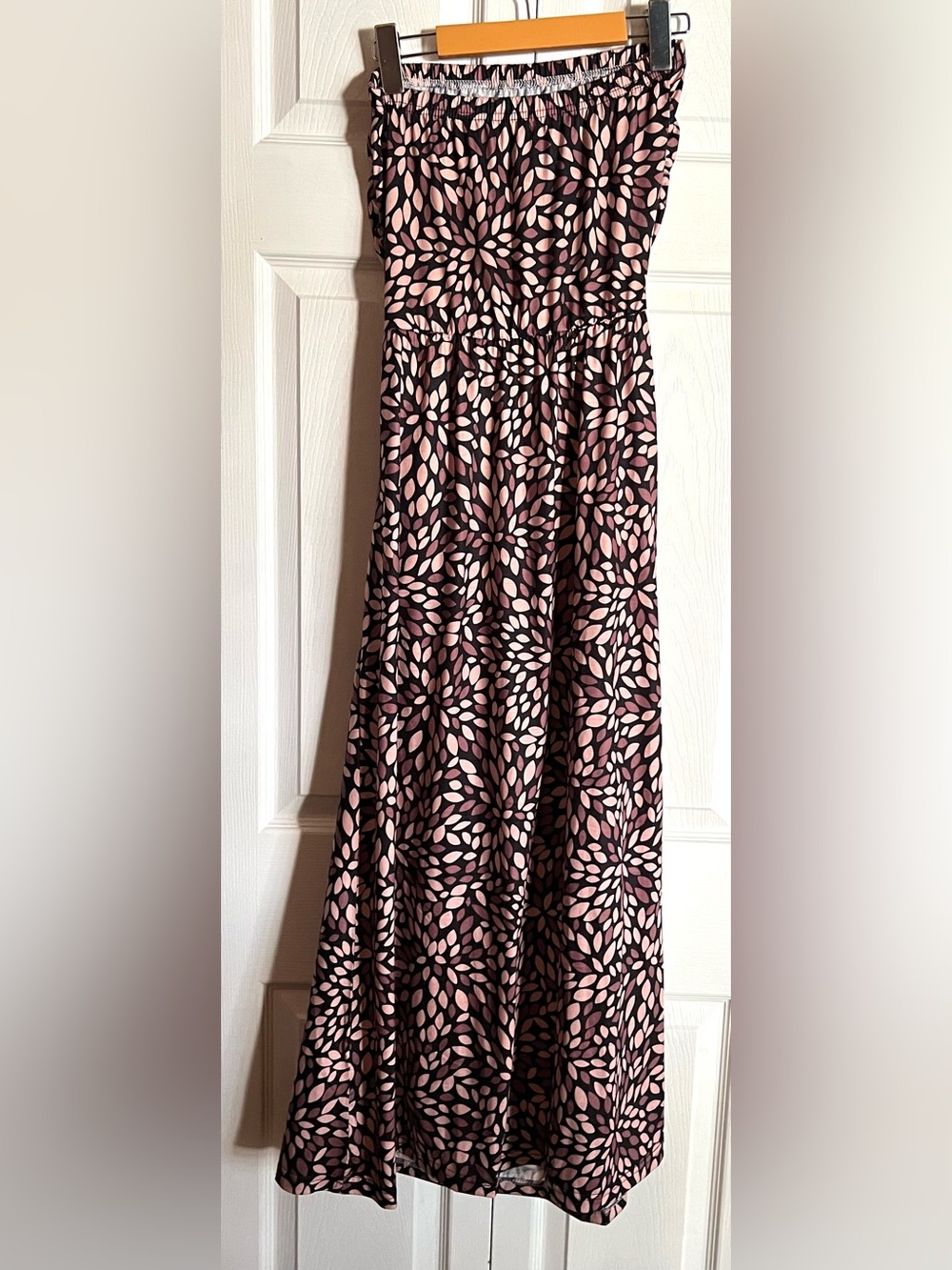 NWOT Strapless Floral Petal Maxi Dress with Pockets Size Medium - Picture 2 of 3